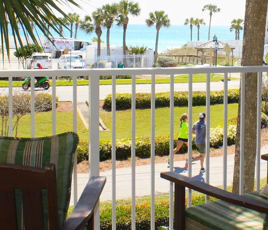 Ganze Wohnung, Fussball Spezial! 650 $ ttl wchtl Kosten! - Updated Condo w / Gulf View! in Destin, Emerald Coast