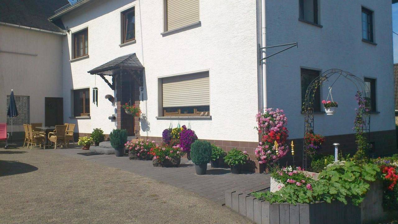 Pension Loni Theisen in Kelberg, Vulkaan-Eifel
