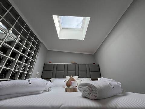 Ferienhaus für 2 Personen, mit Garten und Whirlpool sowie Terrasse in Portugal - 2