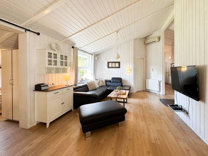 Ferienhaus für 12 Personen, mit Sauna und Garten sowie Pool und Whirlpool, mit Haustier in Travemünde - 2