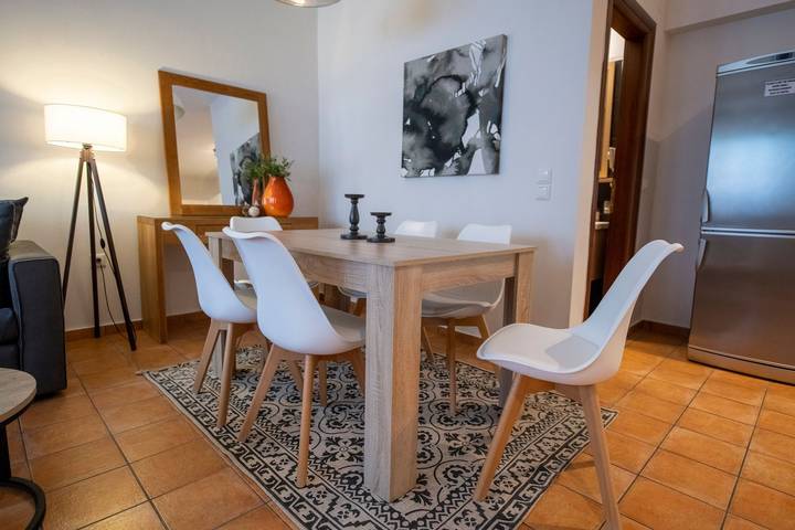 Ferienhaus für 8 Personen, mit Meerblick und Balkon sowie Terrasse und Garten auf Skiathos - 2