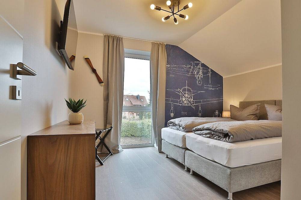 Villa Heidetraum, 20 Gäste, Sauna, Pool in Bad Fallingbostel, Landkreis Heidekreis