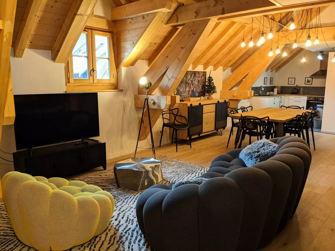 Apartamento entero, Apartamento renovado y espacioso · Centro de pueblo · Wifi incluido in Le Monêtier-les-Bains, Serre Chevalier