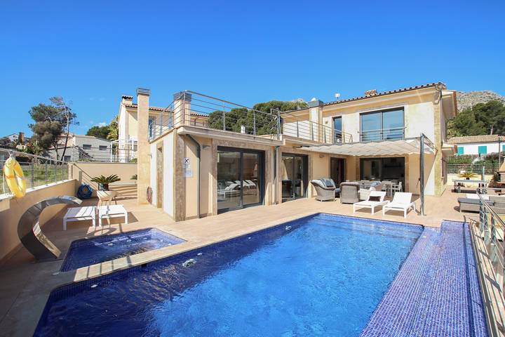 Villa für 8 Personen in Pollença