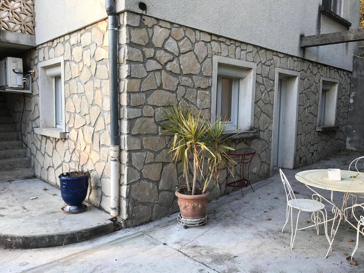 Appartement entier, Apartment - Ground Floor in Donzère, Région de nyons
