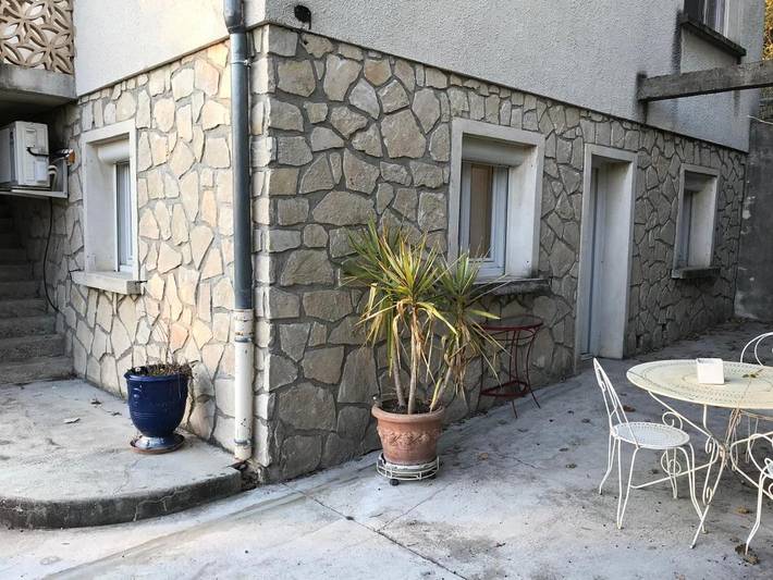 Gîte pour 4 personnes, avec vue et jardin à Donzère - 3