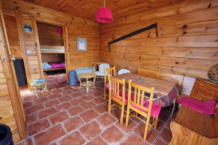 Gîte pour 4 personnes, avec jardin à Asnières-en-Bessin