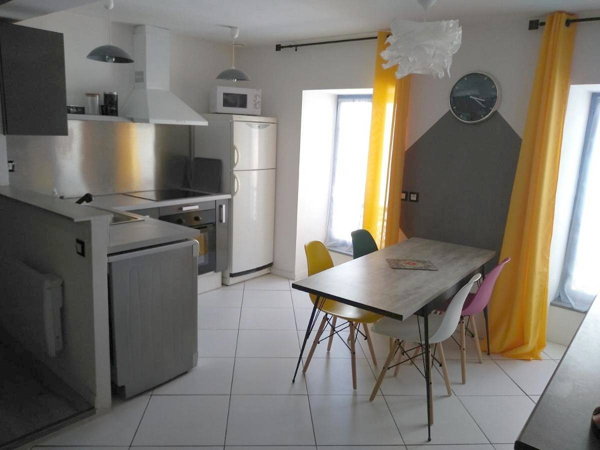 Appartement entier, Agréable duplex au centre ville de Brioude in Brioude, Haute-Loire