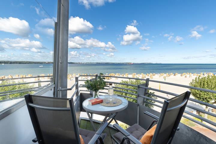 Ferienwohnung für 4 Personen, mit Balkon an der Kieler Bucht