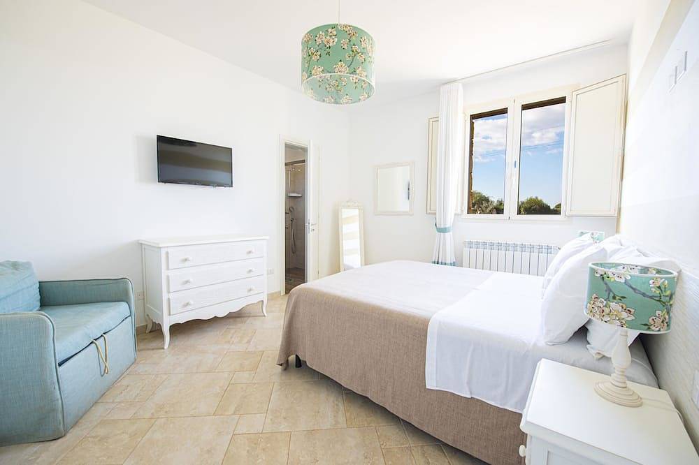Villa Elisabetta mit Hydromassage und Poolbereich in Alezio, Golf von Tarent