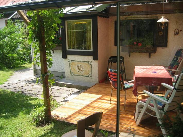 Ferienhaus für 3 Personen, mit Balkon/Terrasse und Balkon sowie Terrasse und Garten in Bad Hindelang