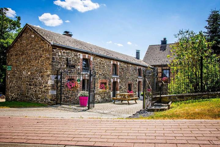 Location de vacances pour 6 personnes, avec vue et jardin à Marche-en-Famenne - 3