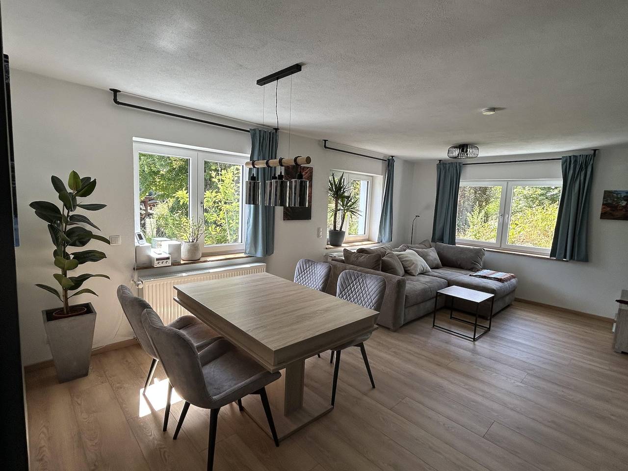 Ganze Ferienwohnung, Appartement/Fewo, Dusche, Wc, 1 Schlafraum in Dahn, Pfalz