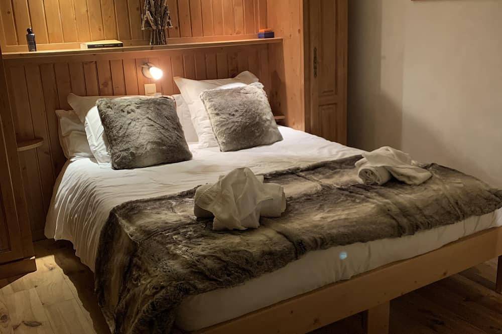 Luxury chalet at the foot of the slopes, south west, Spa Pool, Arc 2000, Arolles in Les Arcs, Bourg-Saint-Maurice