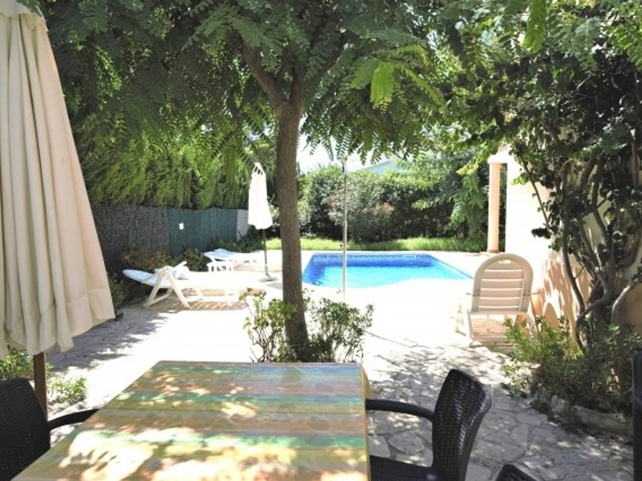 Villa calme avec piscine privée en bord de mer - Costa Dorada, 6 pers. in Les Tres Cales, Terres de l'Èbre