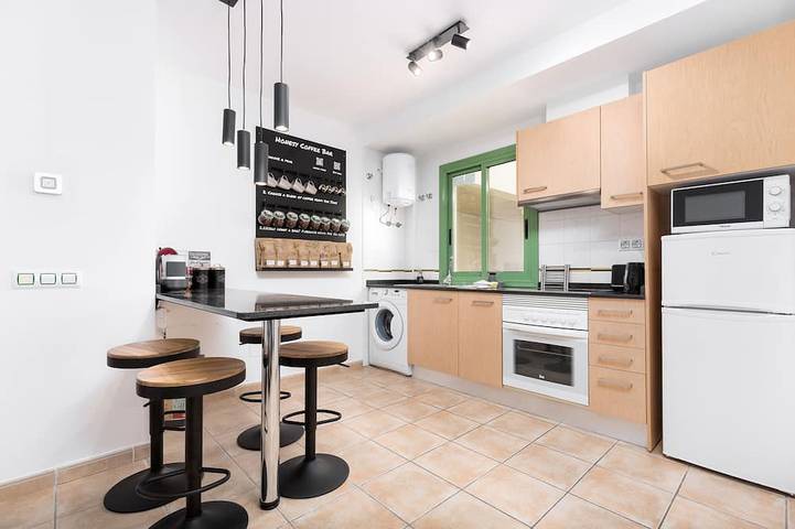 Apartamento de vacaciones para 4 personas, con terraza y piscina - 1