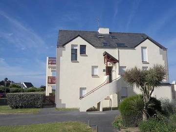 Gîte pour 4 personnes, avec terrasse dans Plage du Courégant