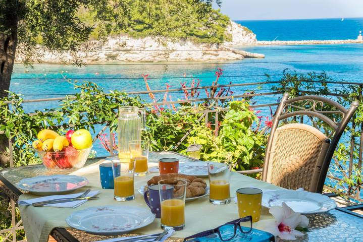 Ferienwohnung für 4 Personen, mit Terrasse und Ausblick sowie Garten in Griechische Inseln - 3
