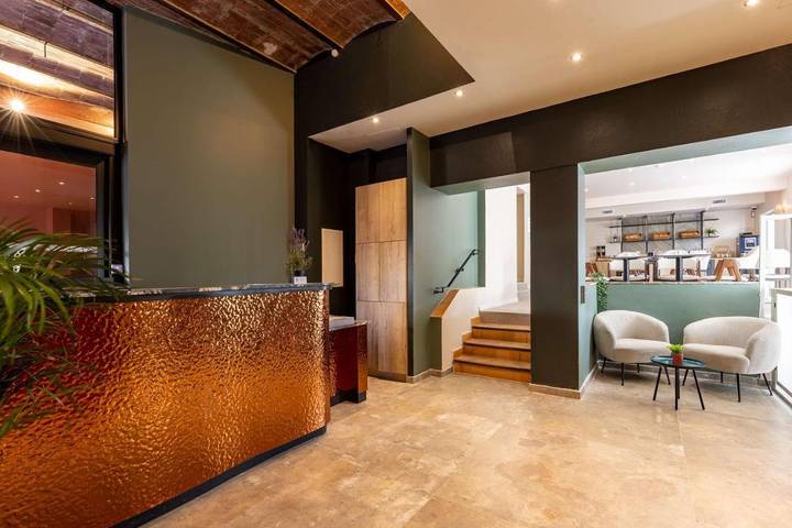 Hôtel pour 2 personnes, avec sauna ainsi que terrasse et jacuzzi