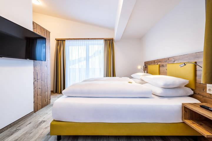 Hotel für 3 Personen, mit Balkon und Terrasse sowie Garten und Sauna in Sankt Johann im Pongau - 4