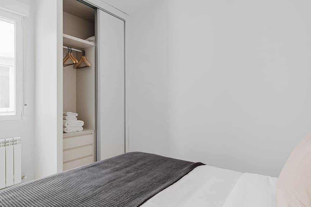 Apartamento entero, Trendy Rios Rosas 2Br w/ Doorman, Washer & A/C, by Blueground in Chamberí (Madrid), Madrid
