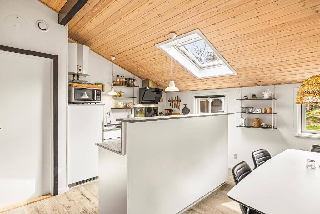 Hyggeligt feriehus på ugeneret naturgrund i det smukke Houstrup in Houstrup, Varde Kommune