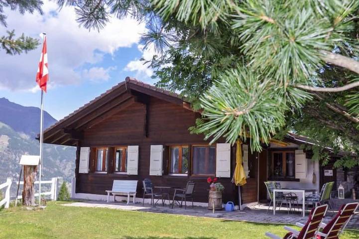 Ferienhaus für 2 Personen, mit Garten in St. Niklaus