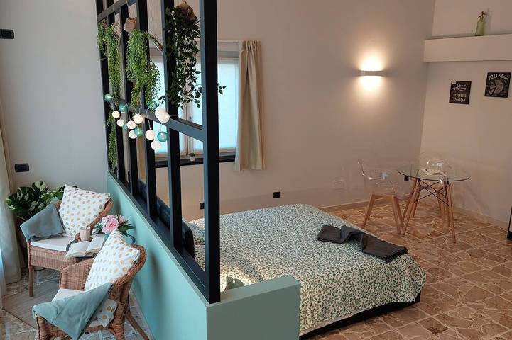 Ganze Wohnung, Sweet Holiday!
Studio-Apartment im Herzen von Lenno, wenige Schritte vom See in Lenno, Gemeinde Tremezzina