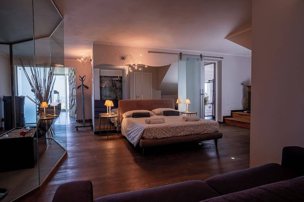 Villa Bellavista - Stunning Lake Garda View & Relaxation in Villanuova sul Clisi, Gardasee-Berge