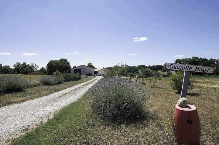 Gîte pour 6 personnes, avec Jardin à Castelsagrat