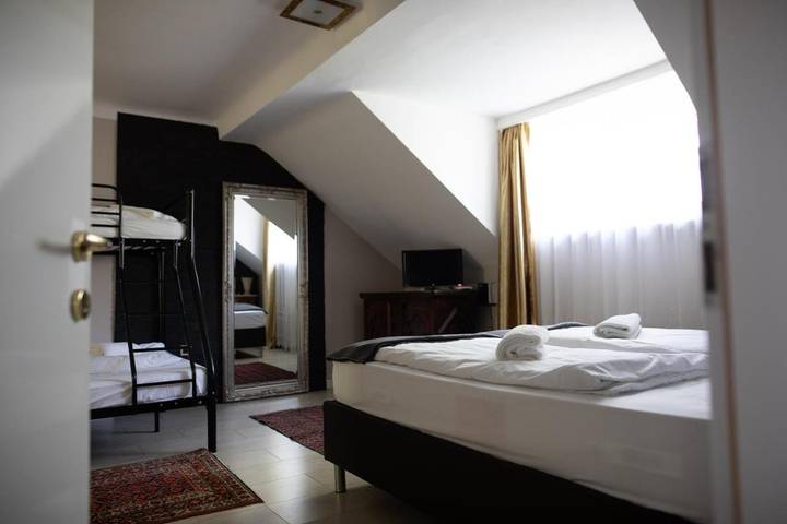 BnB für 2 Personen, mit Pool und Garten sowie Ausblick, kinderfreundlich in Wien - 2