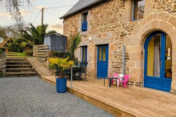 Ferienhaus für 12 Personen, mit Terrasse und Garten