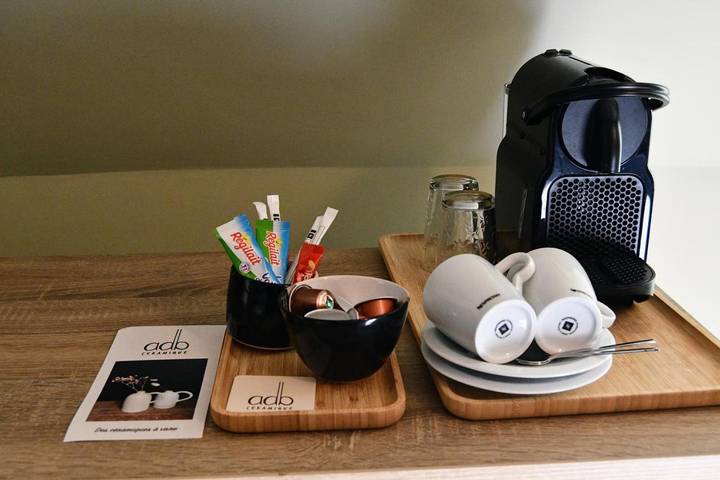 Location de vacances pour 2 personnes, avec jardin ainsi que vue et piscine dans Beaumontois en Périgord - 2