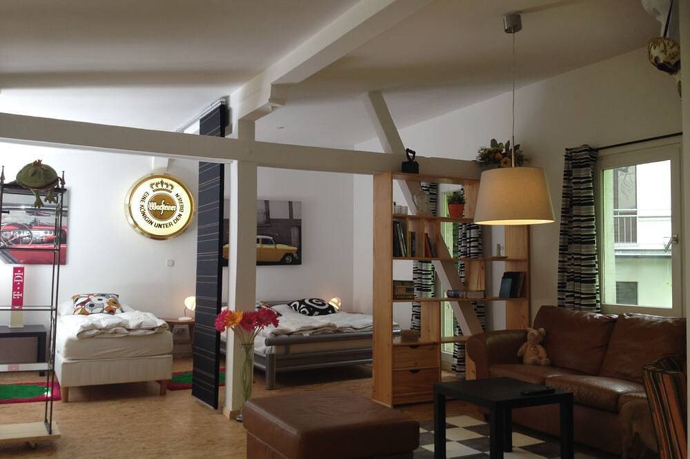 Ganze Wohnung, Fewo im Herzen Kreuzberg,Loft,Kunst,Kneipen,Bars,Nachtleben,Wifi,bis 4 Personen in Kreuzberg Berlin, Berlin