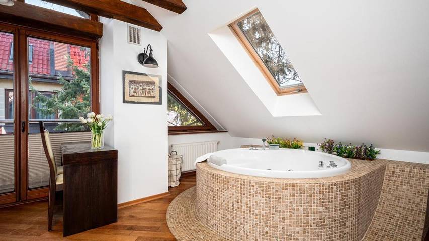 Ferienwohnung für 6 Personen, mit Whirlpool und Balkon - 1