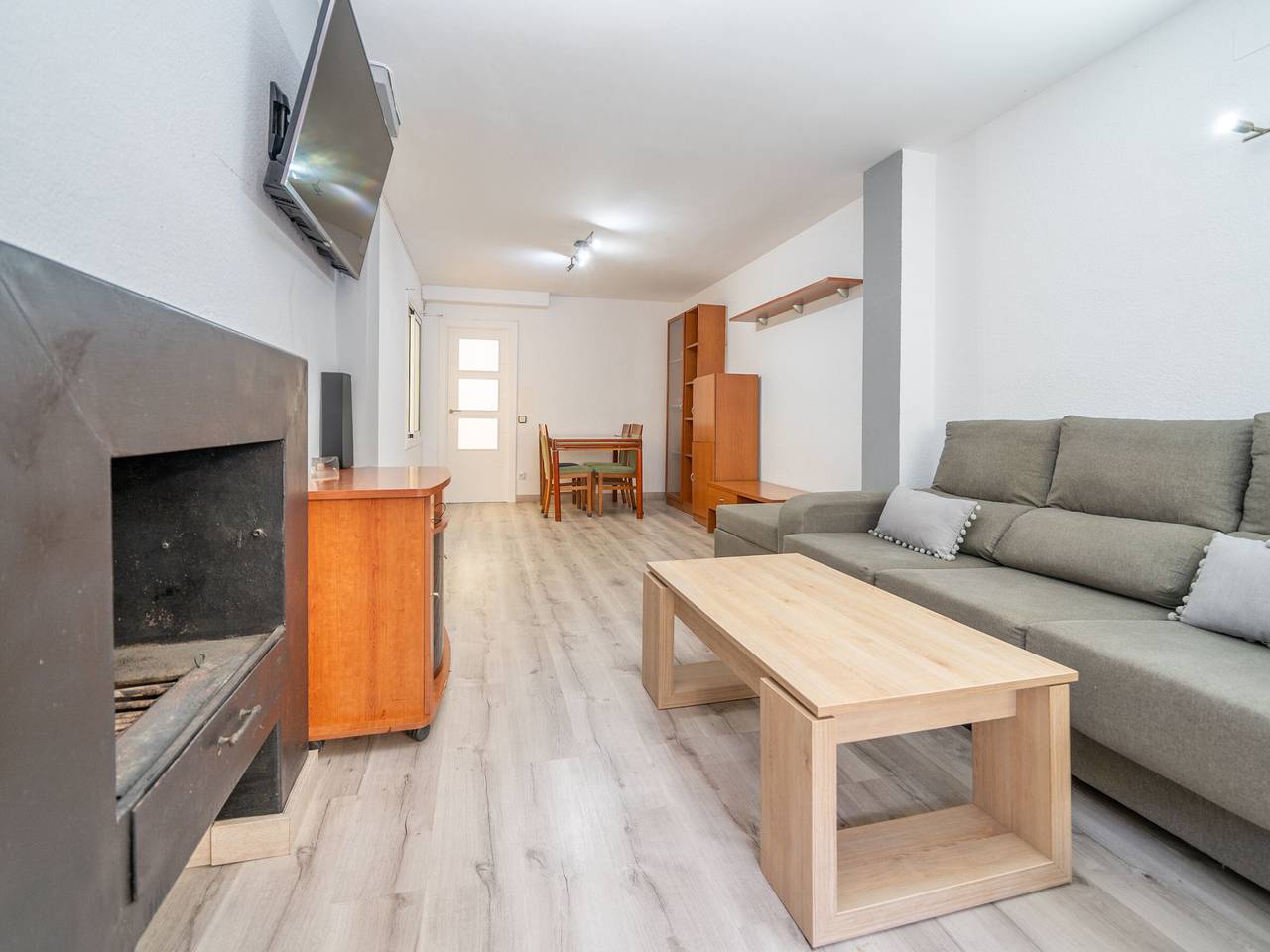 Apartamento entero, Apartamento para 4 personas con piscina, cerca de la playa y admite mascotas - Pineda de Mar in Pineda de Mar, Costa del Maresme