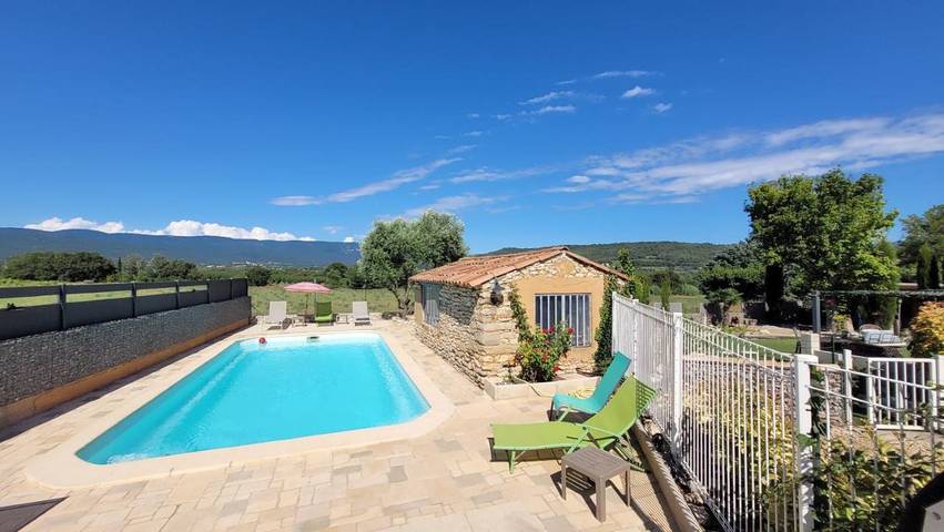 Casa de vacaciones para 3 personas, con jardín además de piscina y vistas - 1