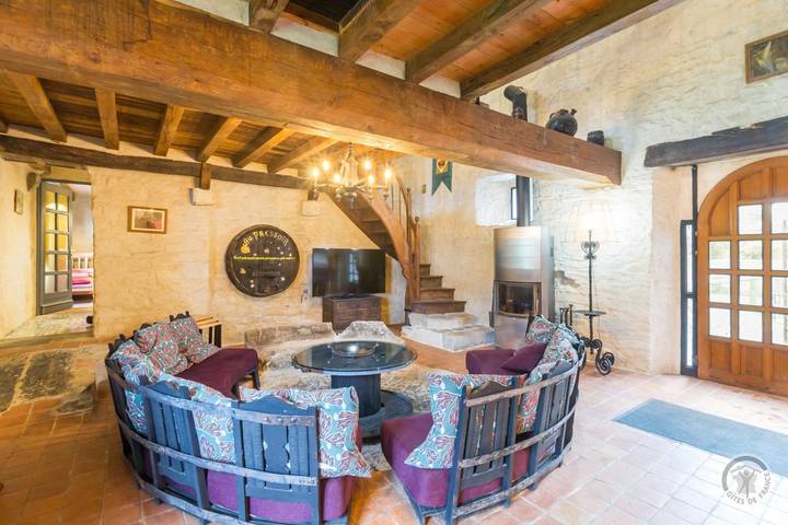 Gîte pour 12 personnes, avec terrasse et jardin à Saint-Lô-d'Ourville - 2