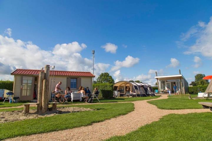 Cottage pour 4 personnes, avec jardin et piscine