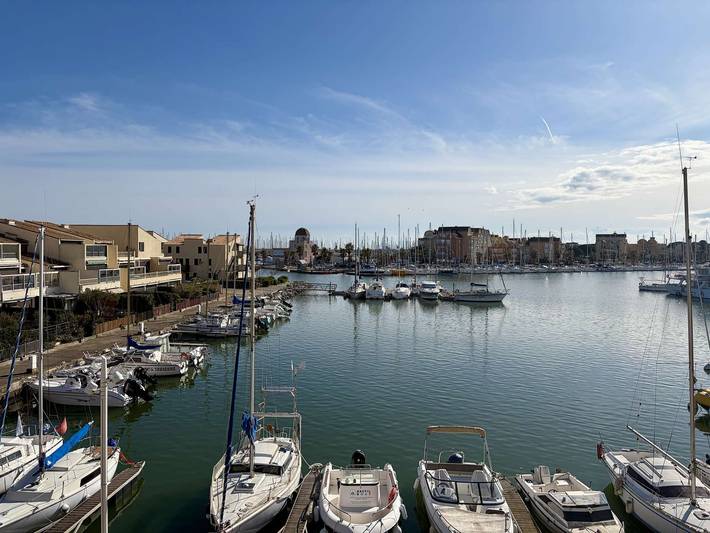 Gîte pour 4 personnes, avec terrasse dans Port de Gruissan - 3