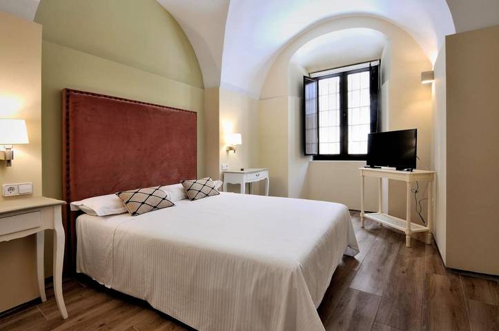 Vakantiewoning voor 2 personen, with zwembad and tuin as well as whirlpool in Extremadura