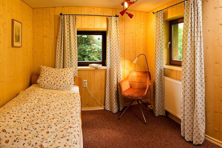 Ferienhaus für 8 Personen, mit Garten und Balkon in Kollnburg - 2