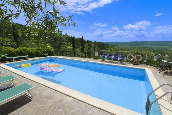 Location de vacances pour 10 personnes, avec jardin et piscine à Loro Ciuffenna - 4