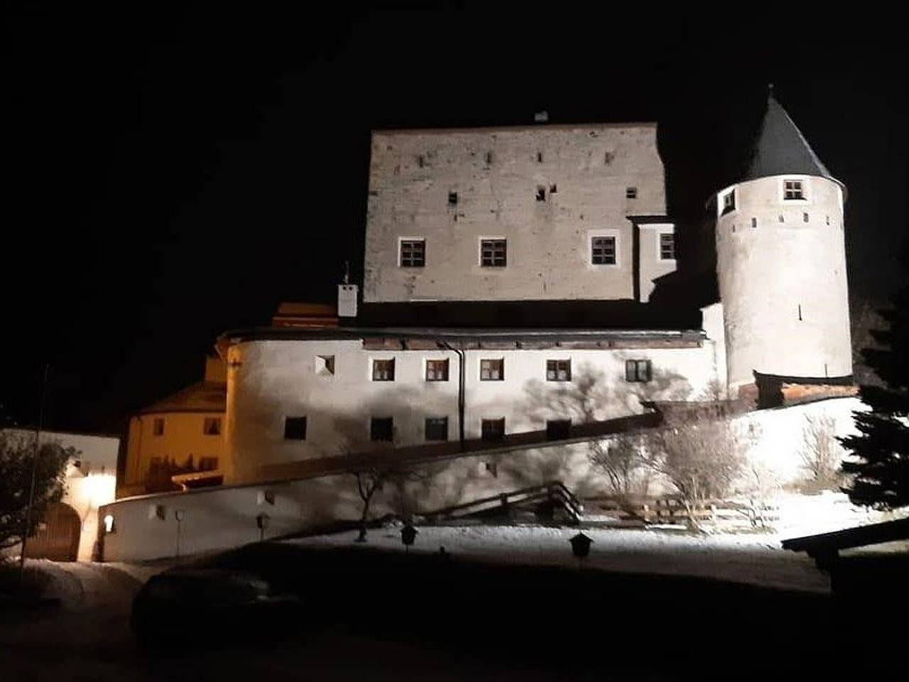 Ganze Ferienwohnung, Schloss Naudersberg - Ferienwohnung 1 in Nauderer Berge, Nauders