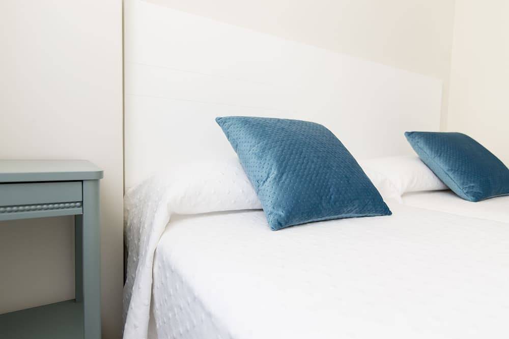 Entire apartment, New apartment in the center in Melide, La Coruña Province