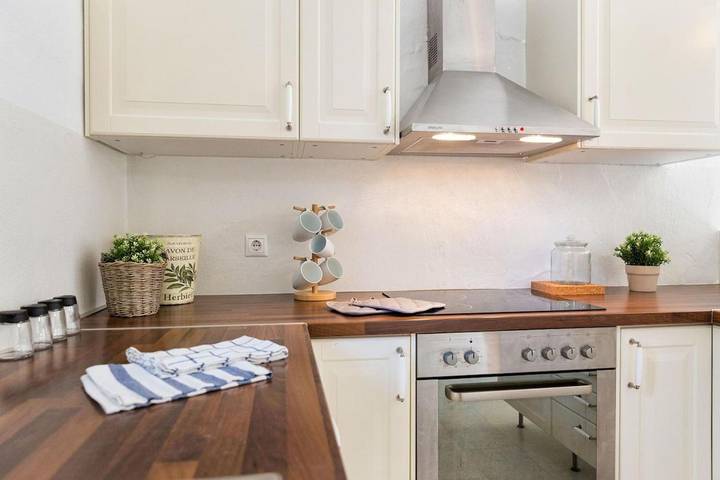 Location de vacances pour 6 personnes, avec piscine et jardin dans Drios - 3