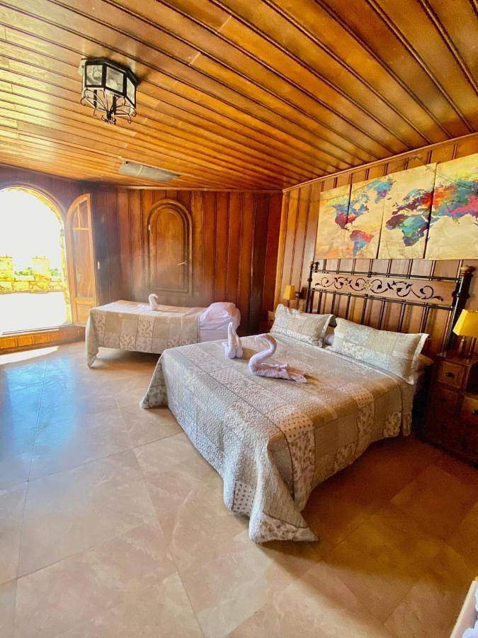 Magnífico Castillo privado, elevado en la roca in La Cabrera, Provincia de Madrid