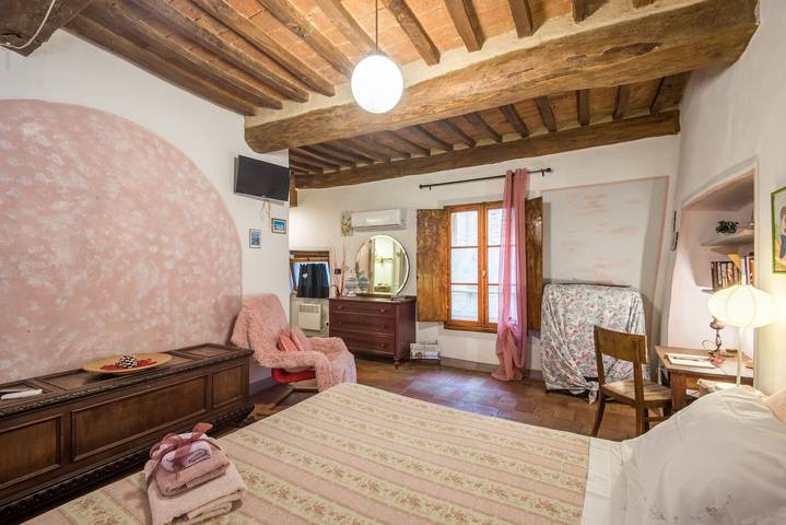 Casa vacanze 'La Casa Gialla Di Buonconvento' con Wi-Fi e aria condizionata in Buonconvento, Siena e dintorni
