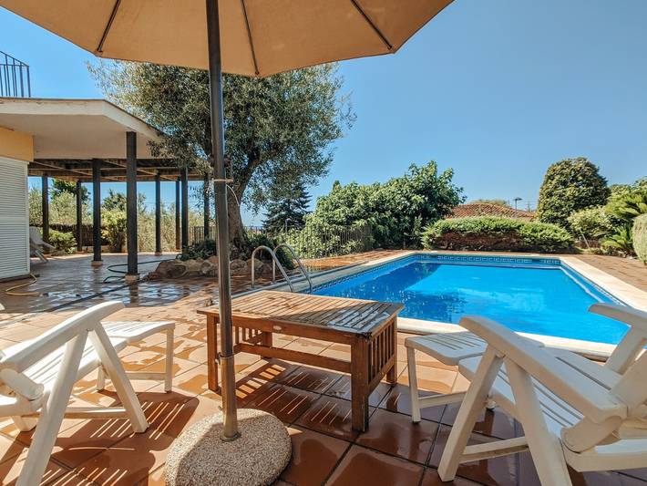 Ferienhaus für 10 Personen, mit Terrasse und Garten in Blanes - 3