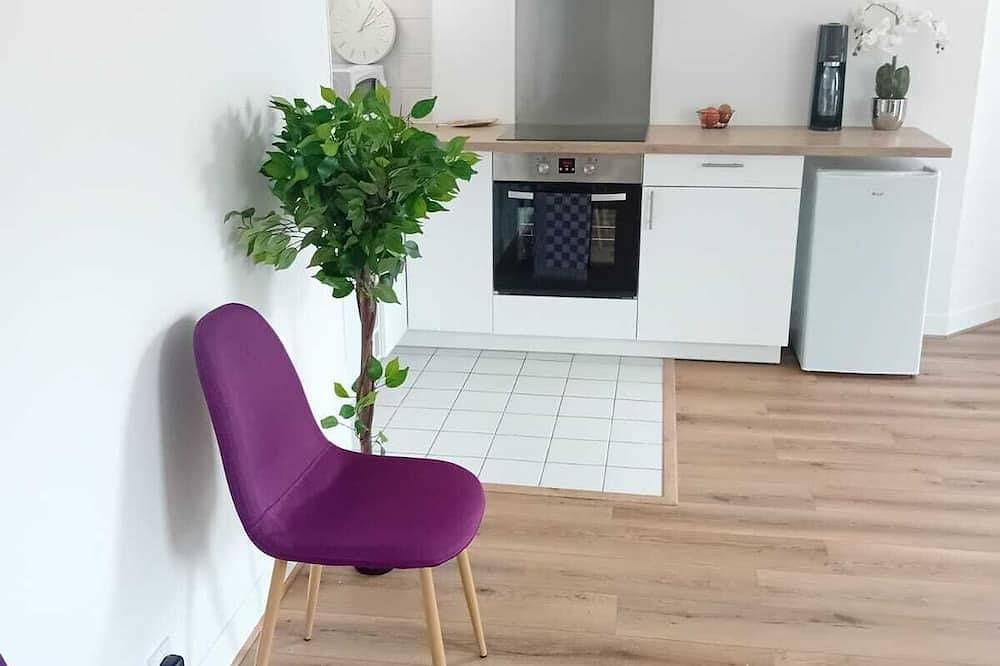 Entire apartment, L'Eden De Chartres in Chartres, Chartres region